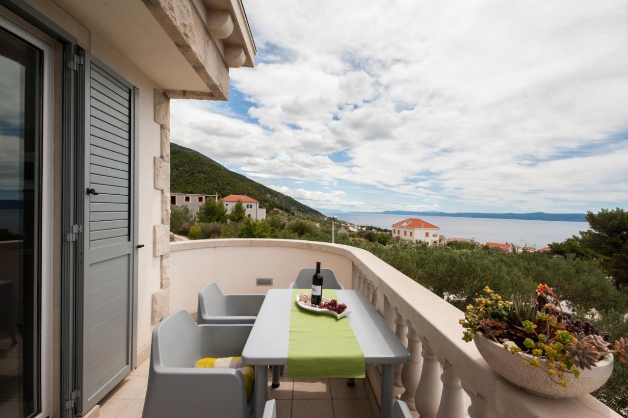 Villa Franka With Swimming Pool Bol Exteriér fotografie