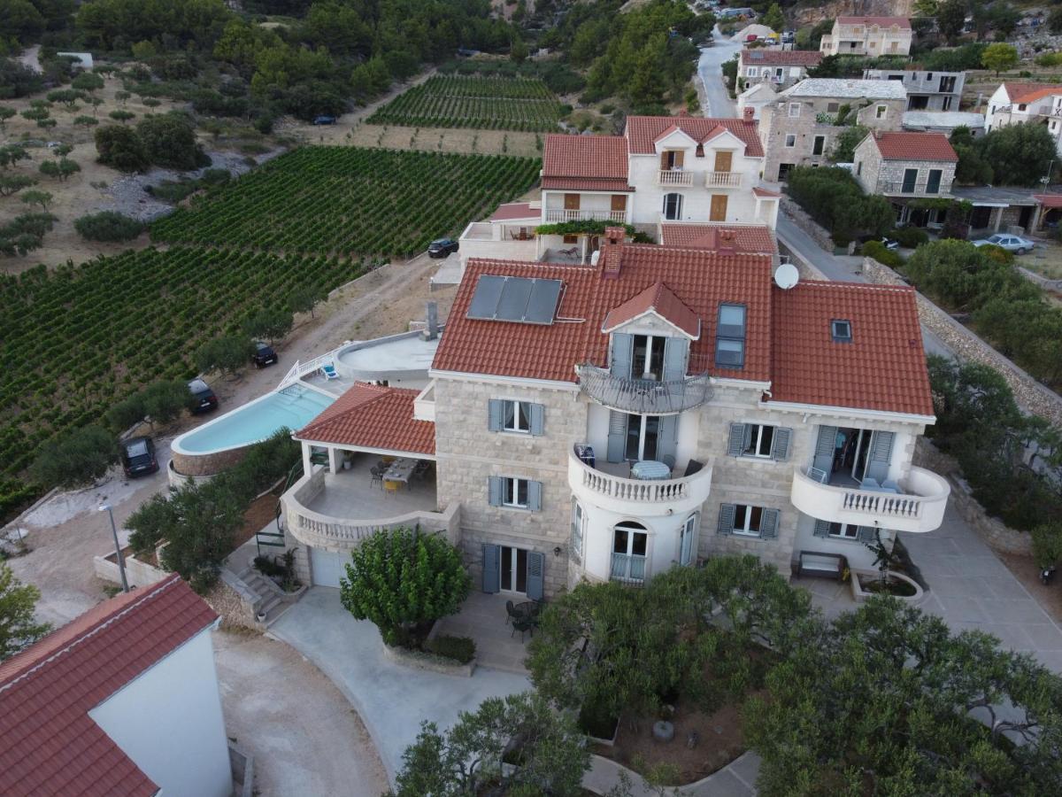 Villa Franka With Swimming Pool Bol Exteriér fotografie
